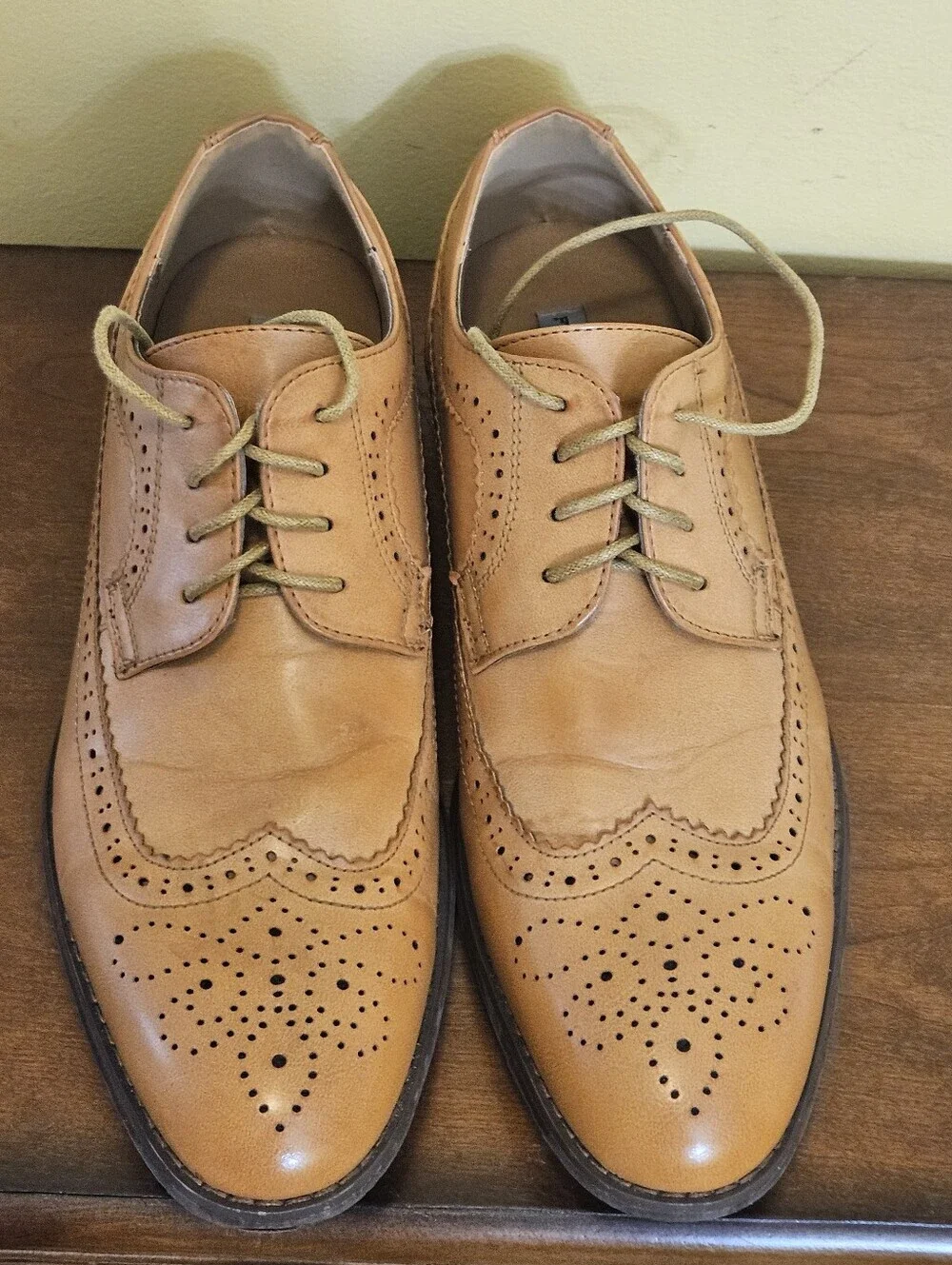 Franco Vanucci Faux Leather Wingtips EUC Size 11